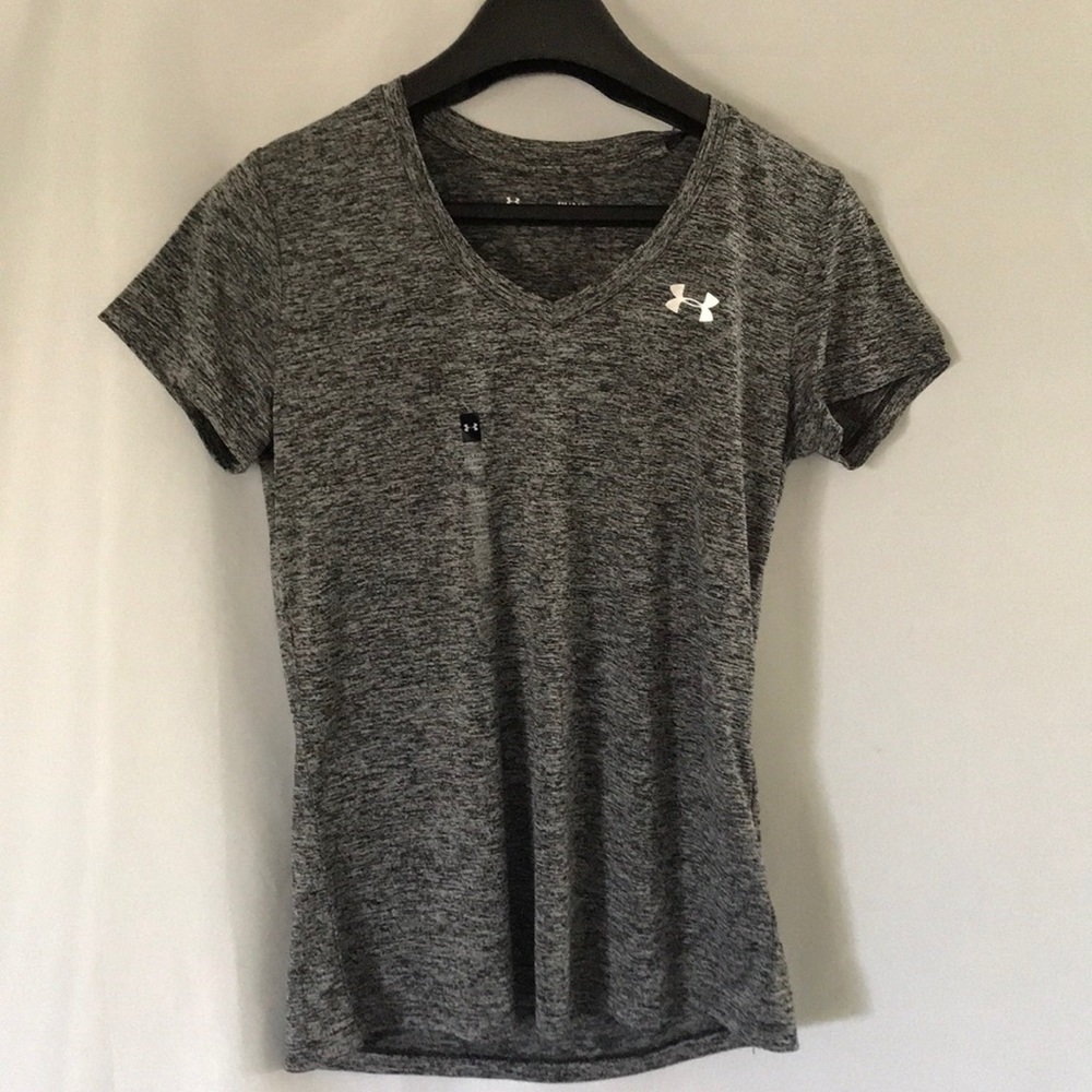 Under Armour Women’s Twisted Tech V-Neck Shirt